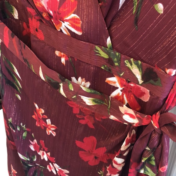 NWT Guess Camilla Floral Dress with Gold Threads Size 2 - Picture 7 of 12